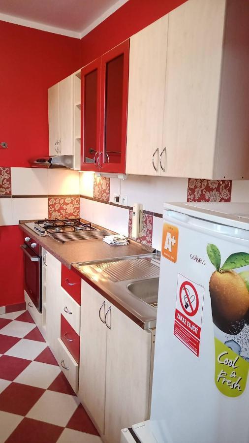 Wolf Apartman Pokojne Ubytovanie V Povazskej Bystrici Ticha Lokalita S Parkovanim Vsade Blizko Vhodne Pre Pracovne Cesty Turistiku Aj Oddych Plne Vybavena Kuchyna Повазька-Бистріца Екстер'єр фото